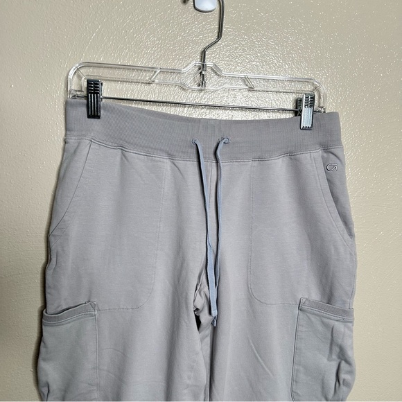 Gap Body Fit Light Gray Caro Capri Joggers Sweats Size Small - Picture 2 of 7